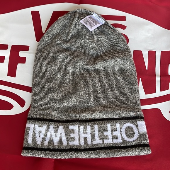 Vans Men’s - Women’s VNOA7UDFGRH
STACKTON STRIPE
OS Beanie - Picture 16 of 16